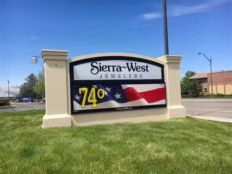 Outdoor LED Advertising Wall